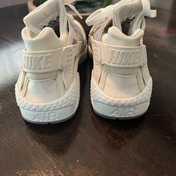 NIKE AIR HURACHE SNEAKERS SZ 7 - Picture 4 of 8